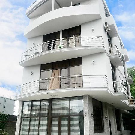 فندق كوبوليتيفي  Tiktok House المظهر الخارجي الصورة